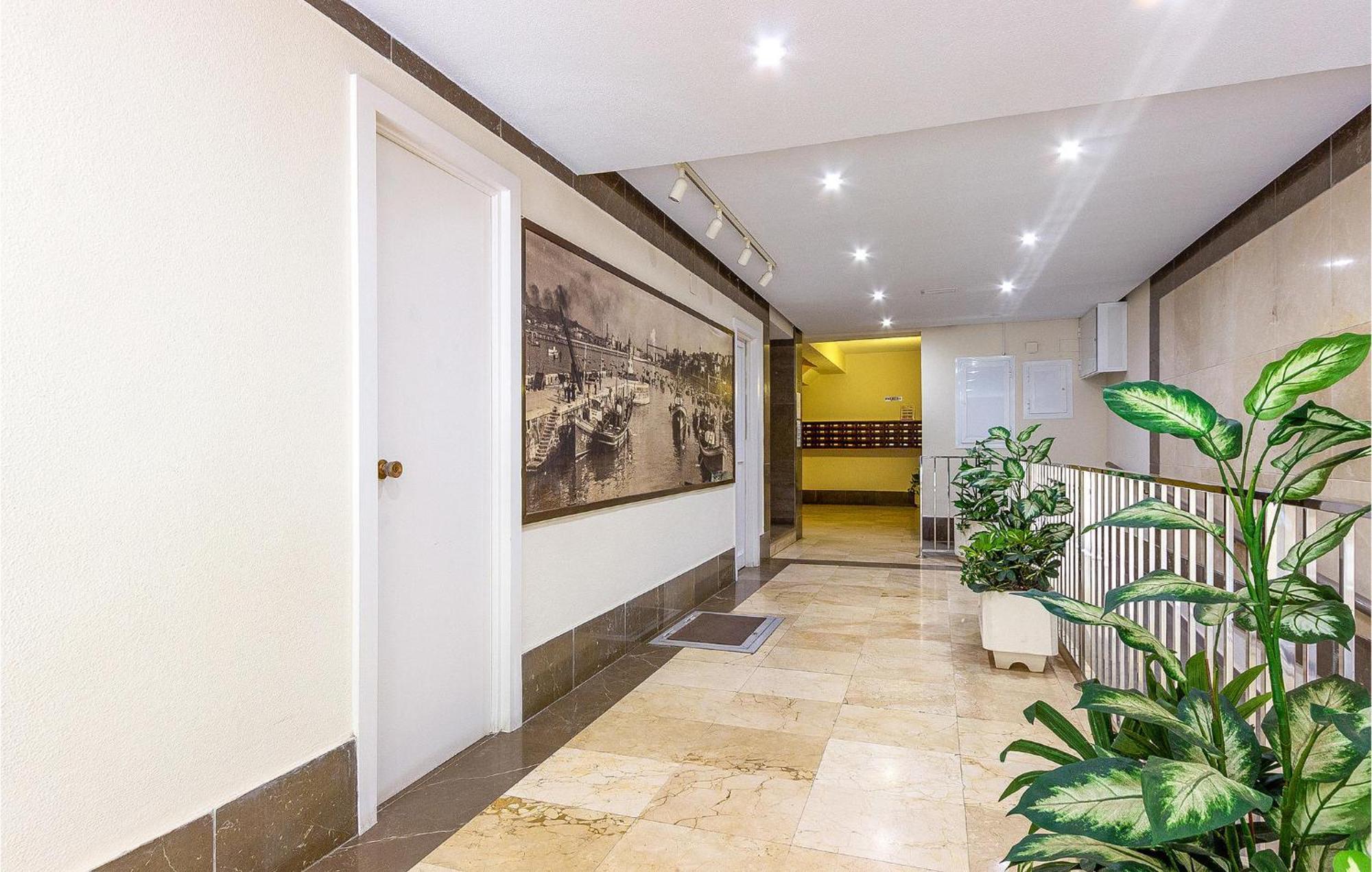 Lovely Apartment In Santa Pola With Kitchen Экстерьер фото